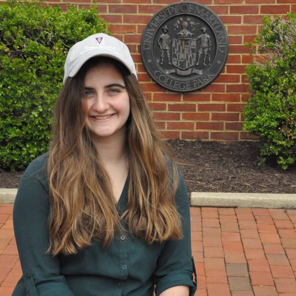 Meet your Posher, Dena